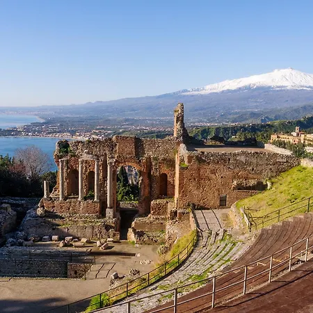 Suitehome Taormina * Giardini Naxos